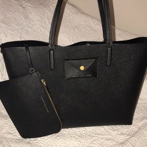 Marc Jacobs Black Metropolitote w/ Pouch & Dustbag